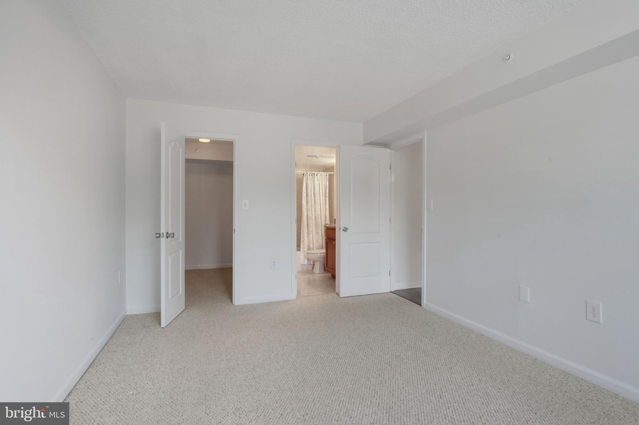 RENAISSANCE - Residential Lease