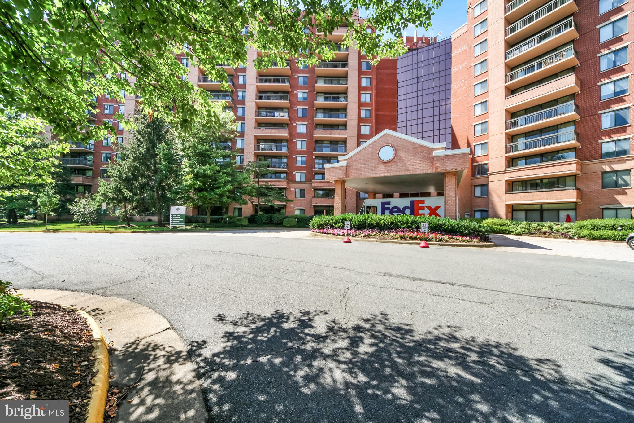 RENAISSANCE - Residential Lease