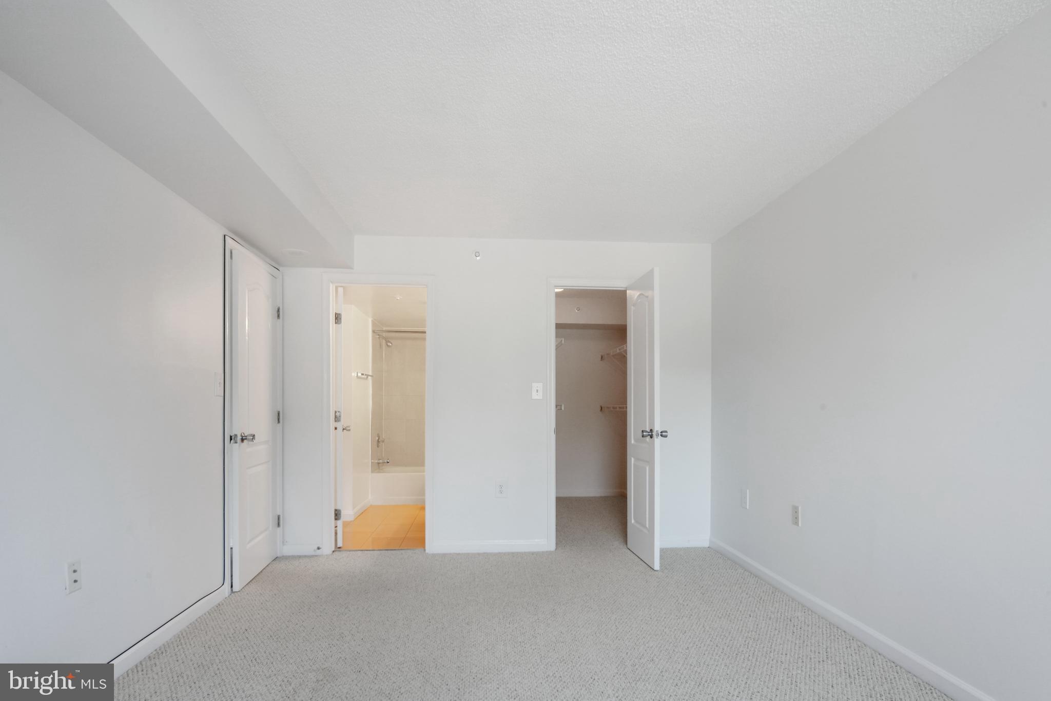 RENAISSANCE - Residential Lease