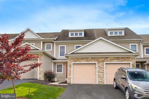 Townhouse For Sale - 766 Keller Drive<br/> LITITZ, PA 17543