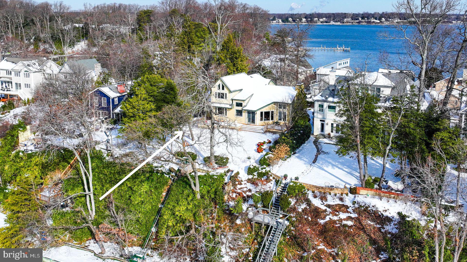 LONG POINT ON THE SEVERN - Residential