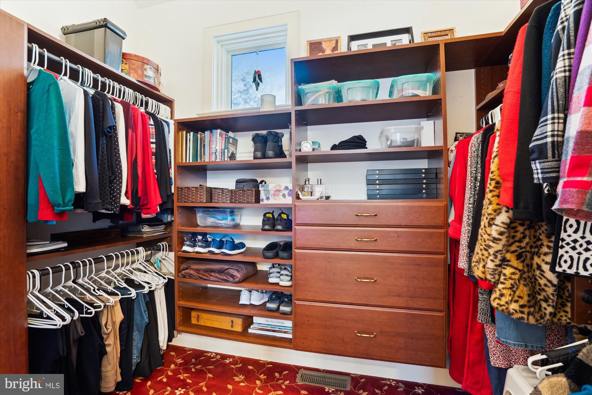 LONG POINT ON THE SEVERN - Residential