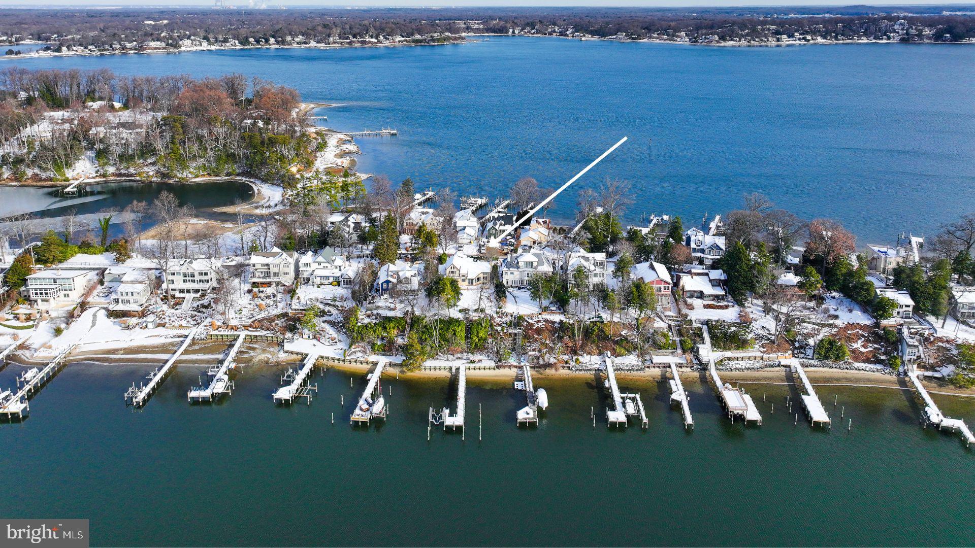 LONG POINT ON THE SEVERN - Residential