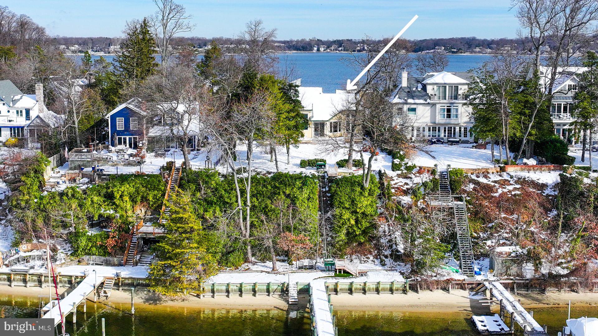 LONG POINT ON THE SEVERN - Residential