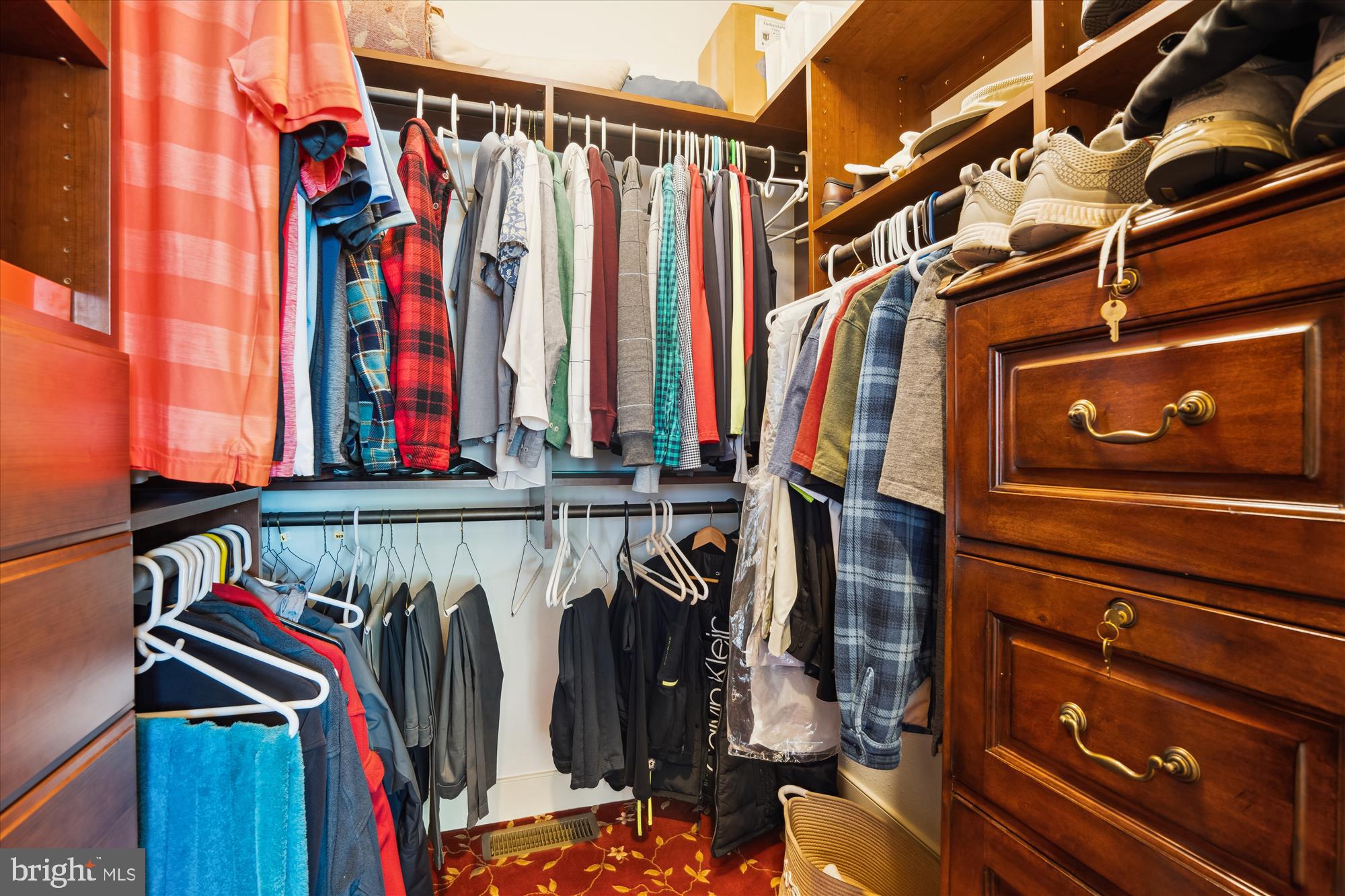 LONG POINT ON THE SEVERN - Residential