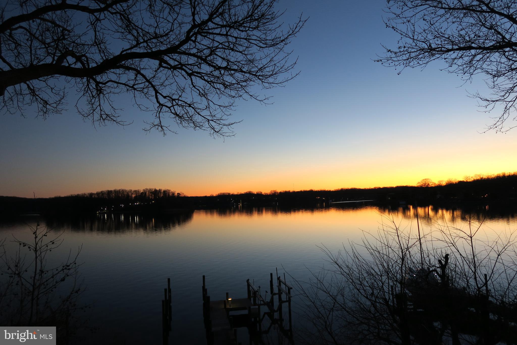 LONG POINT ON THE SEVERN - Residential