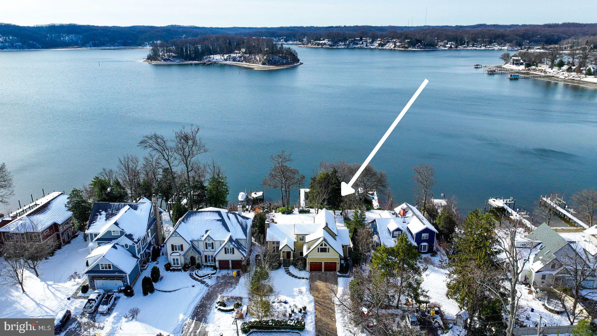 LONG POINT ON THE SEVERN - Residential