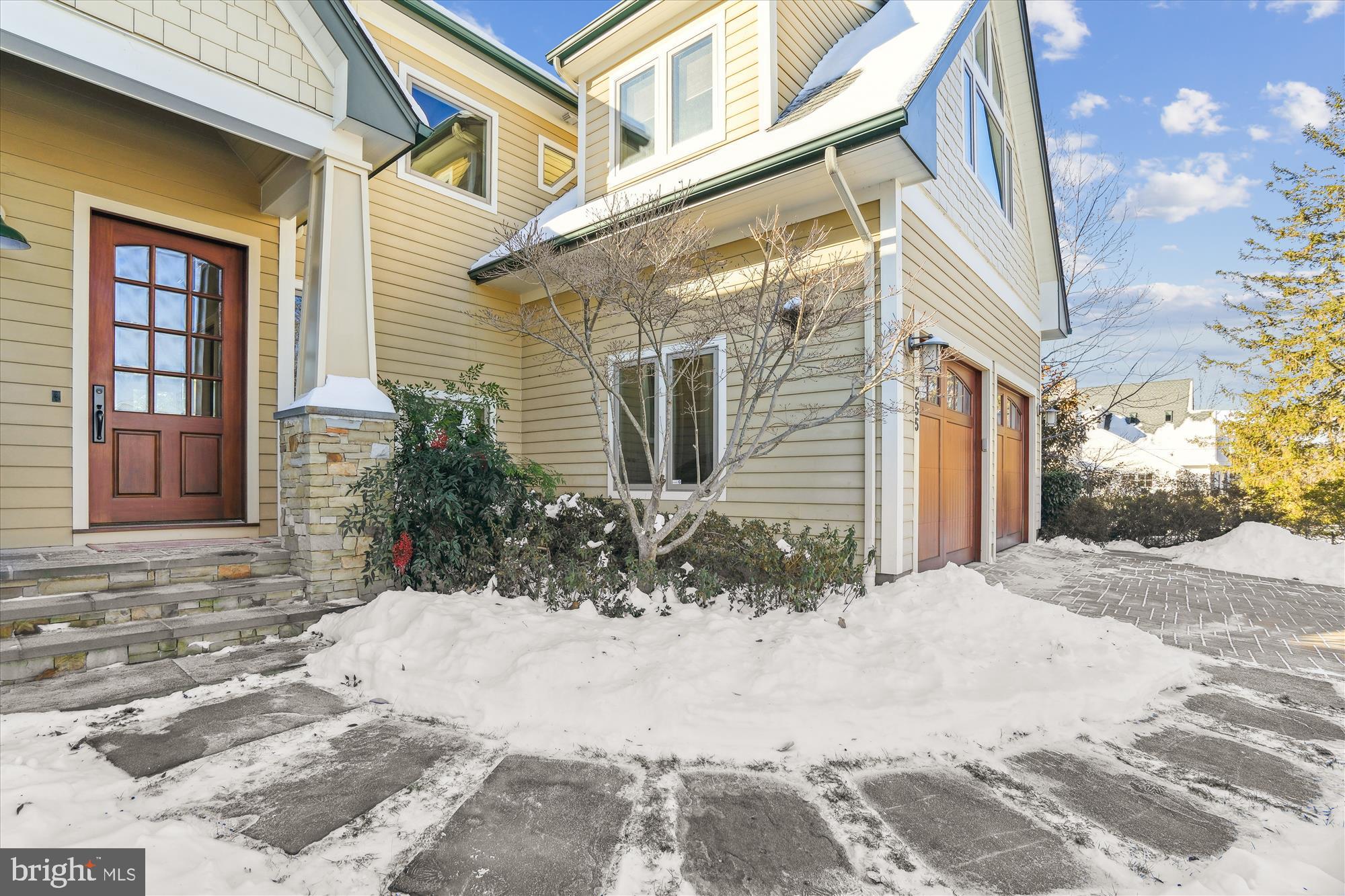 LONG POINT ON THE SEVERN - Residential