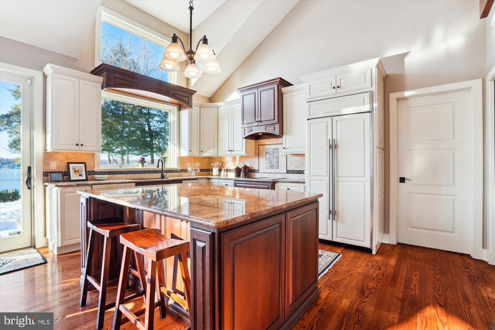 LONG POINT ON THE SEVERN - Residential