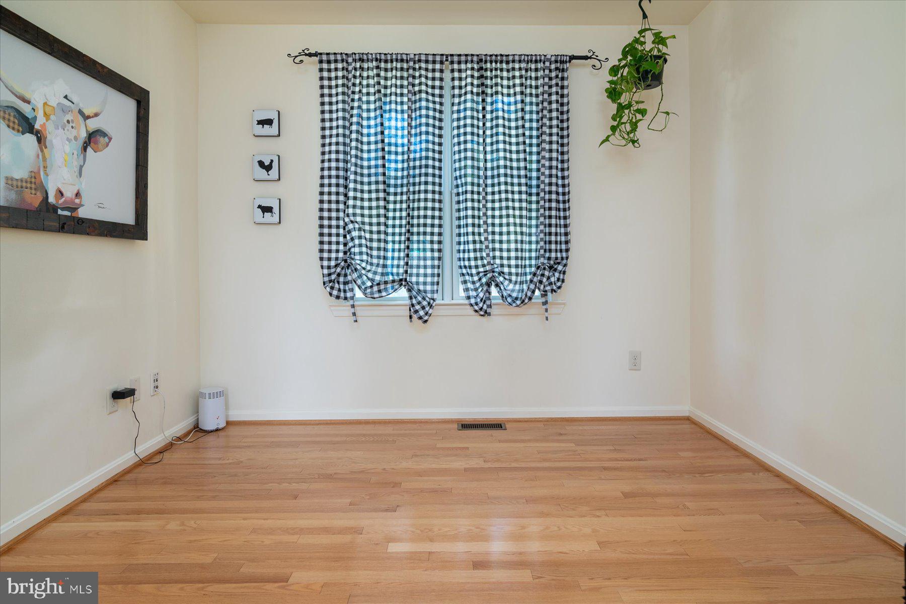 ROYAL BEACH - Residential