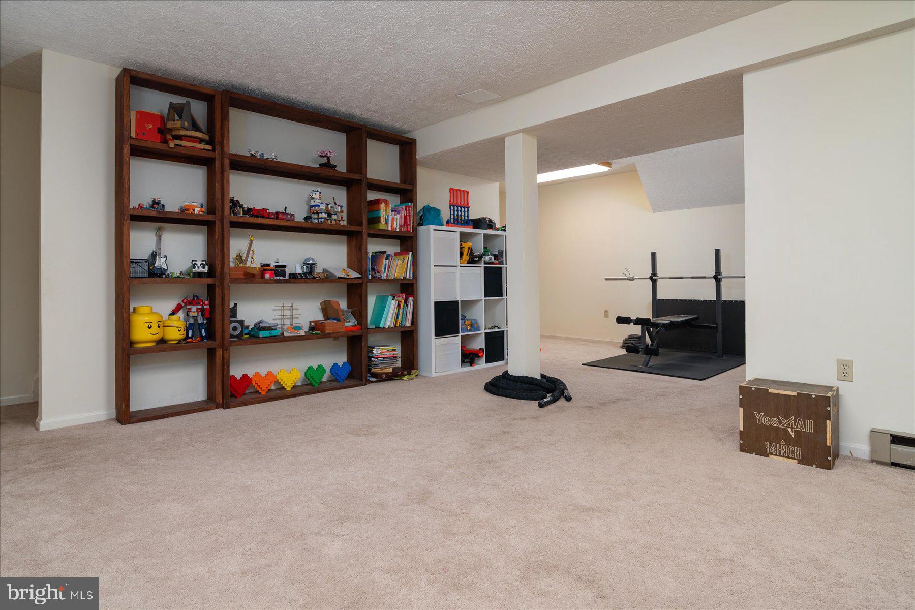 ROYAL BEACH - Residential