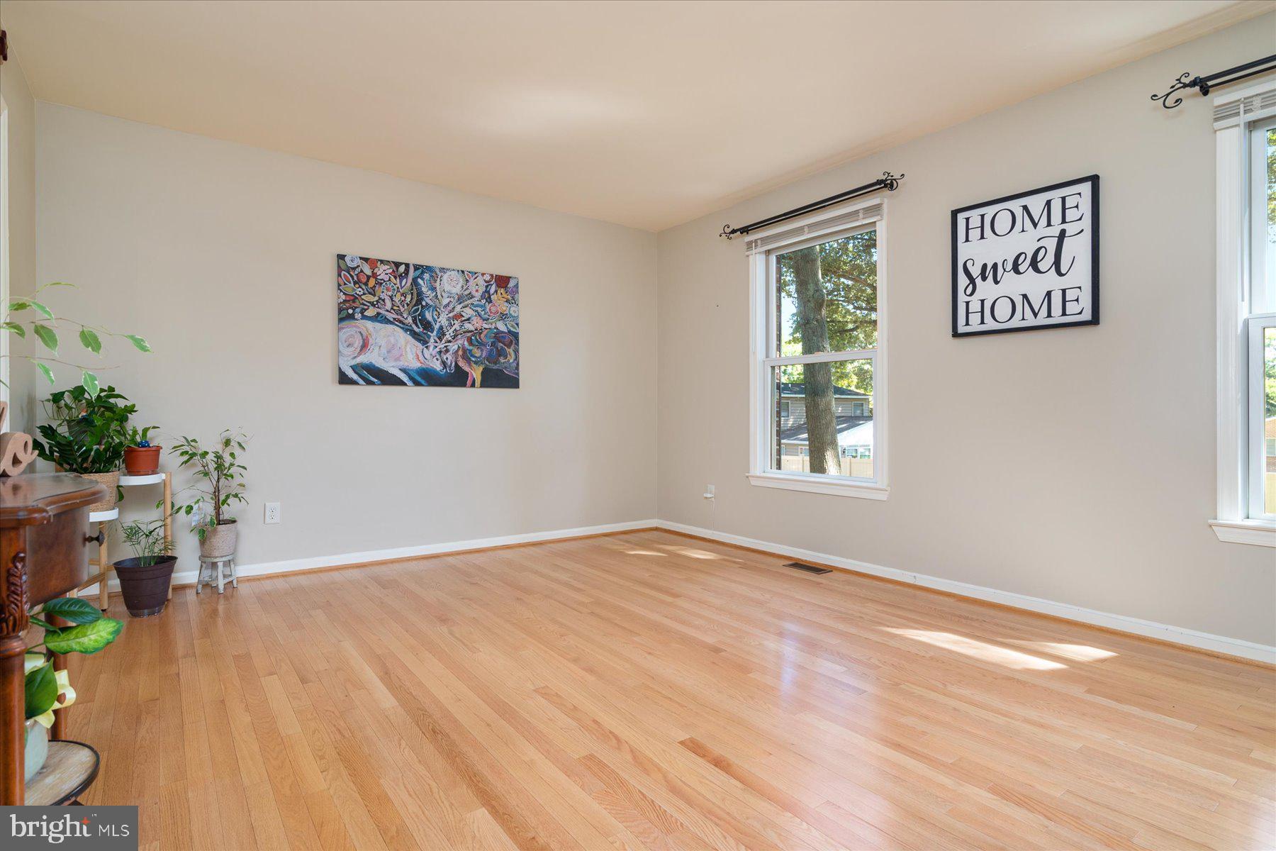 ROYAL BEACH - Residential