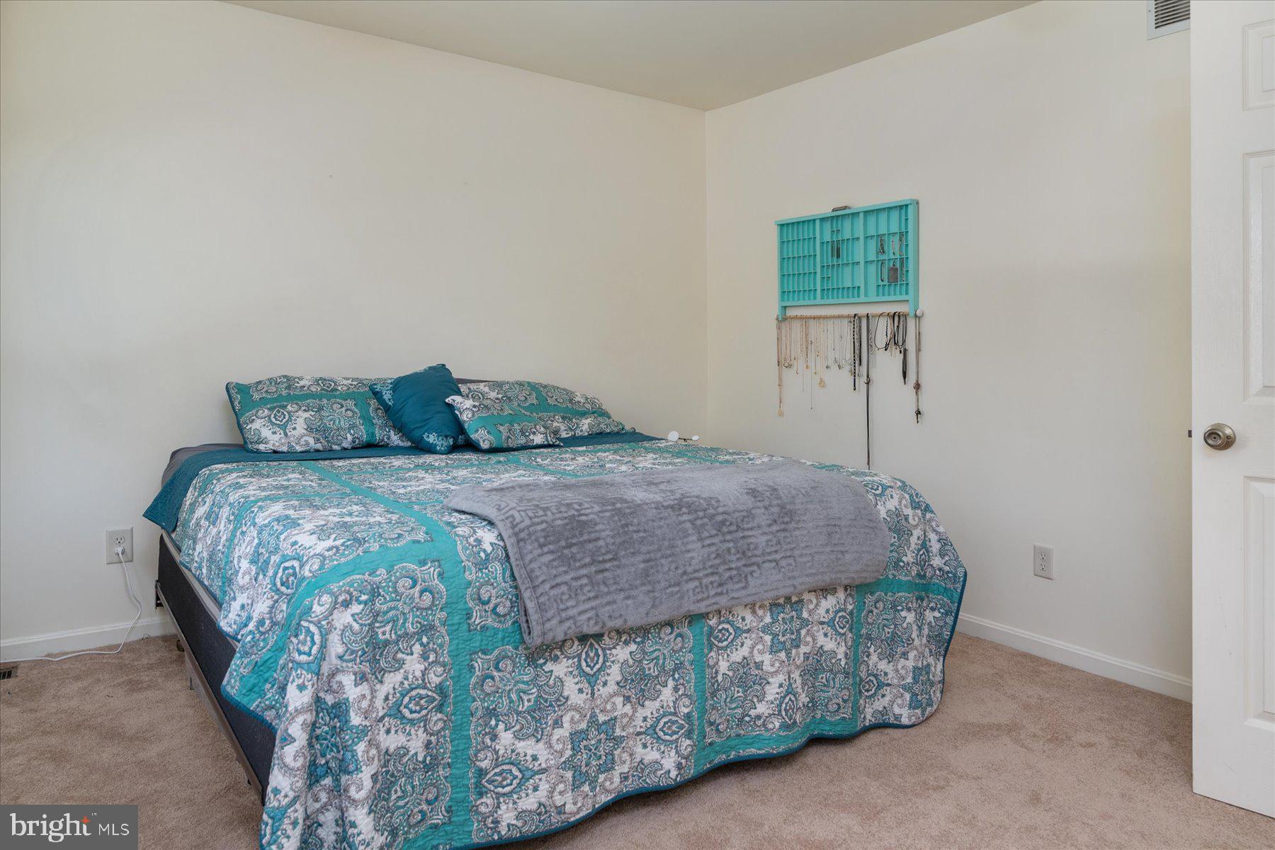 ROYAL BEACH - Residential