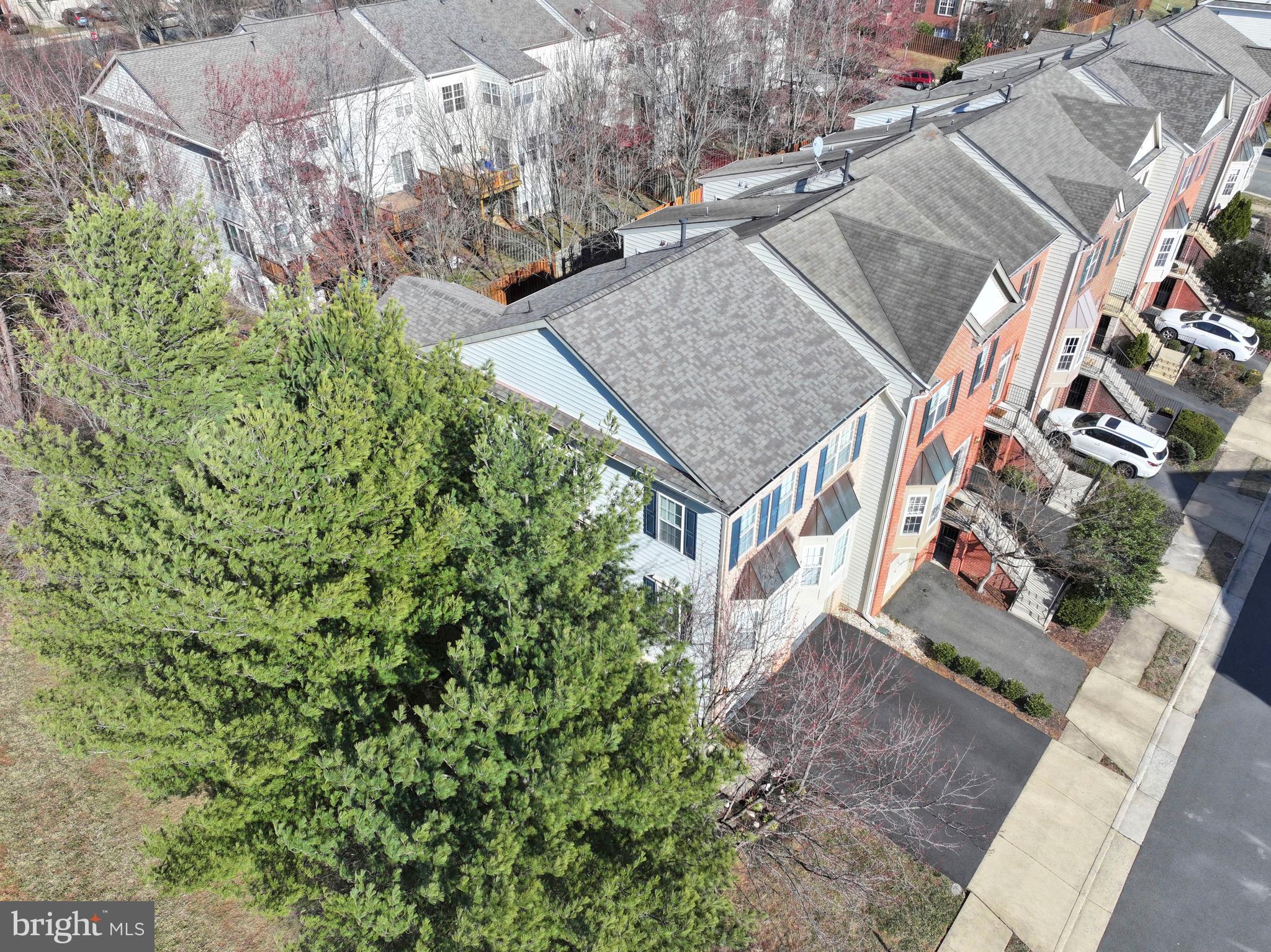 COLONNADE AT DULLES - Residential