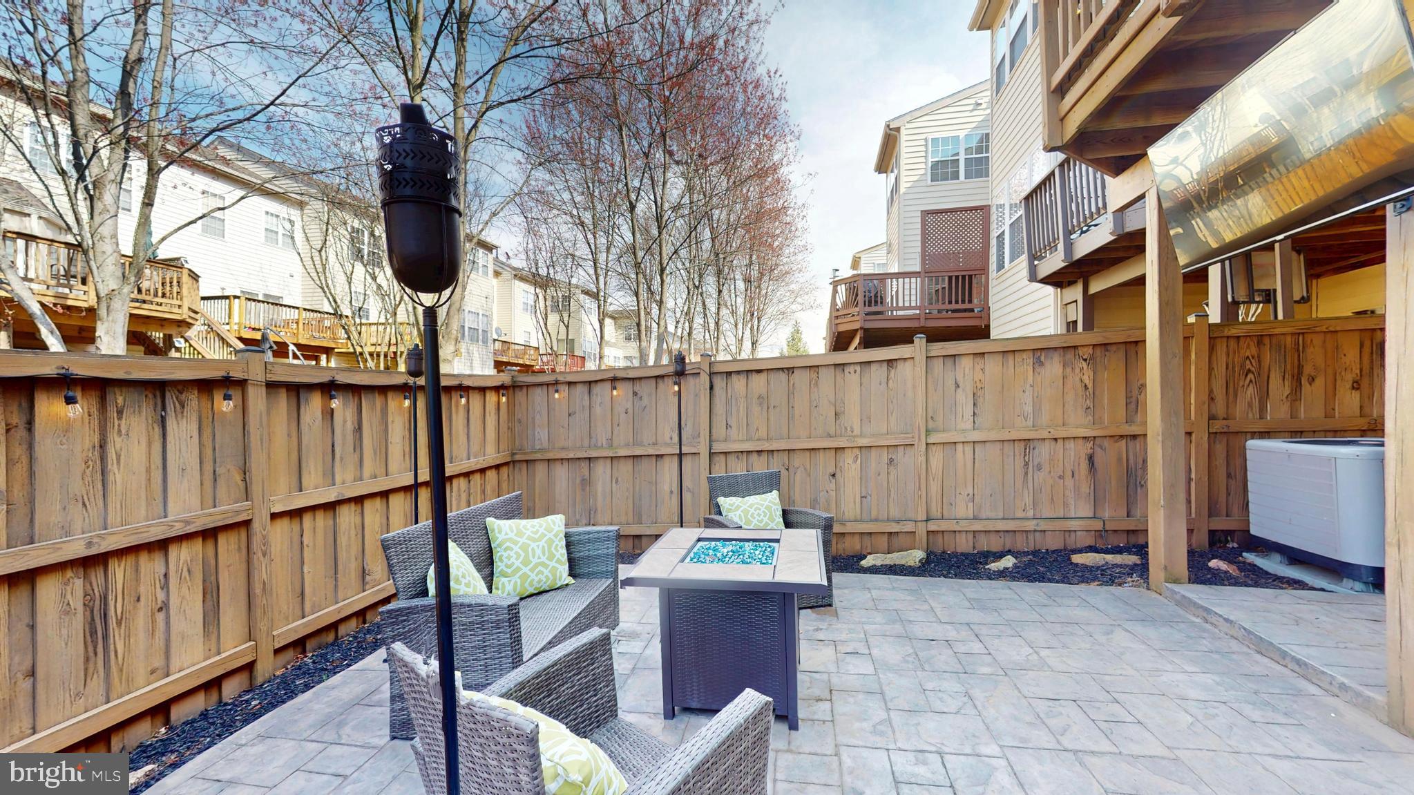 COLONNADE AT DULLES - Residential