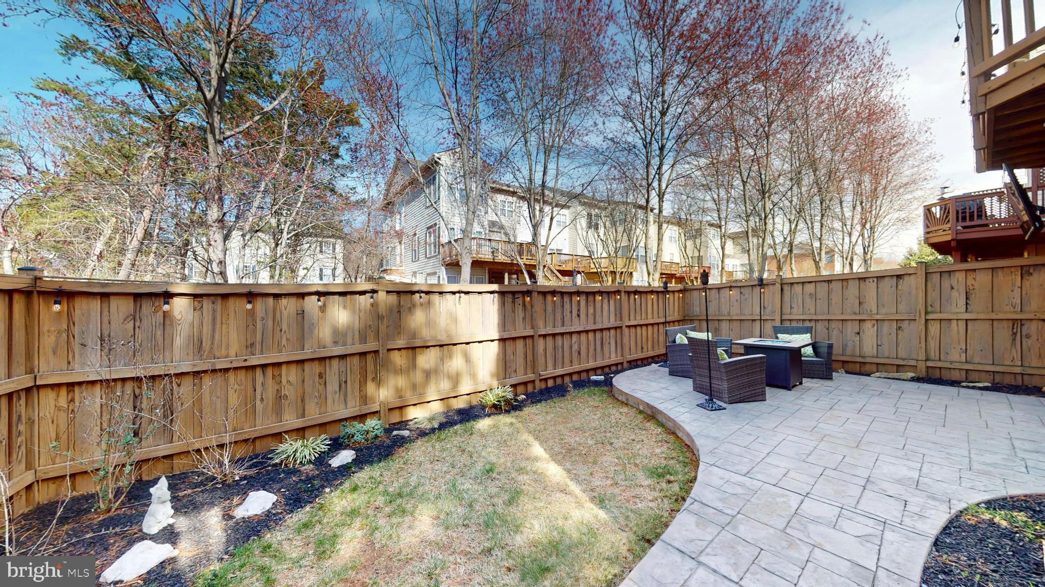 COLONNADE AT DULLES - Residential