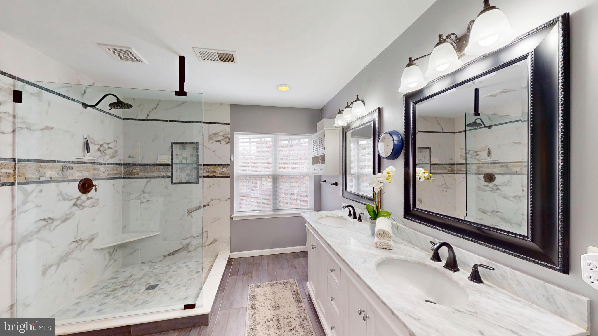 COLONNADE AT DULLES - Residential