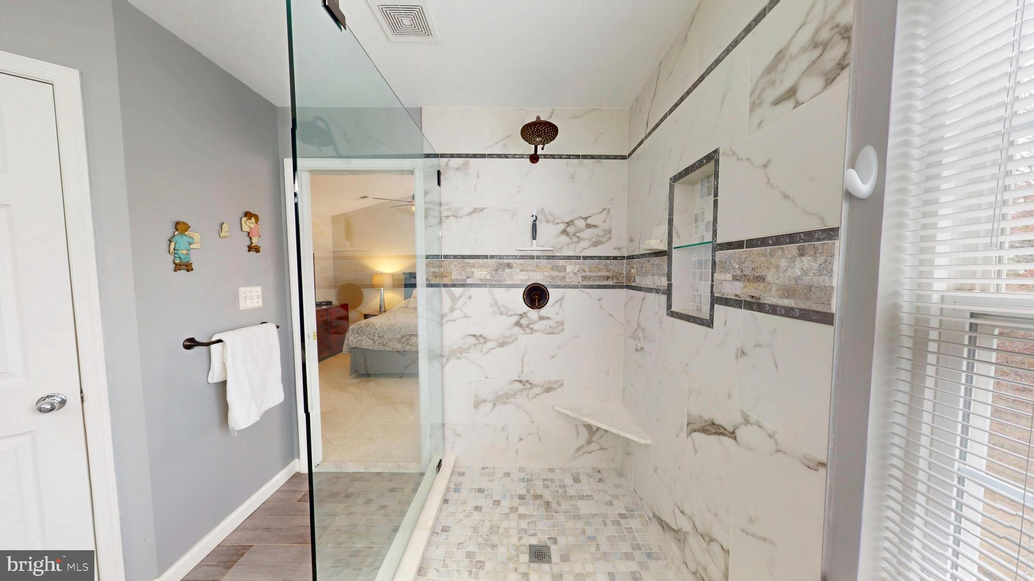 COLONNADE AT DULLES - Residential