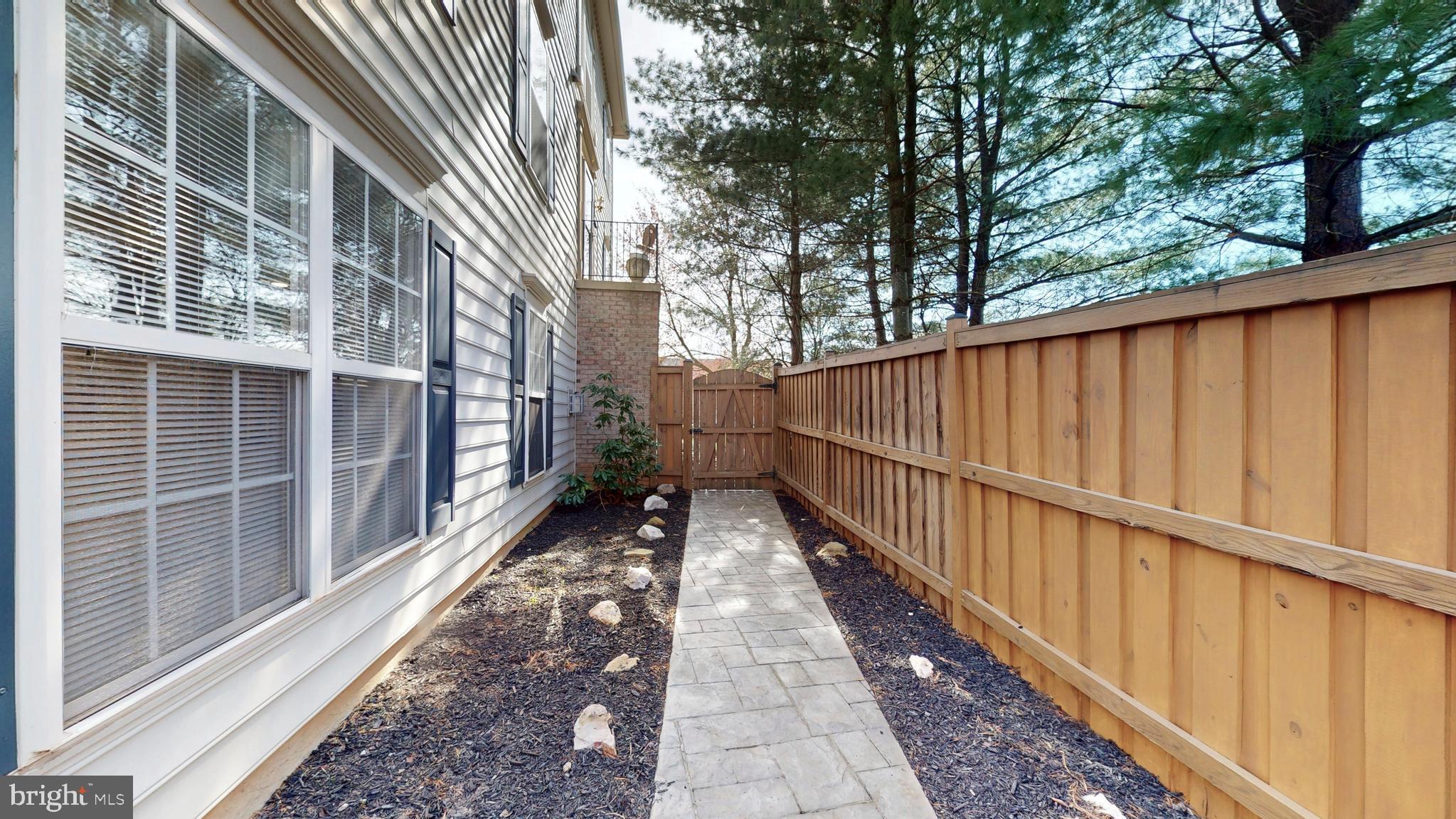 COLONNADE AT DULLES - Residential