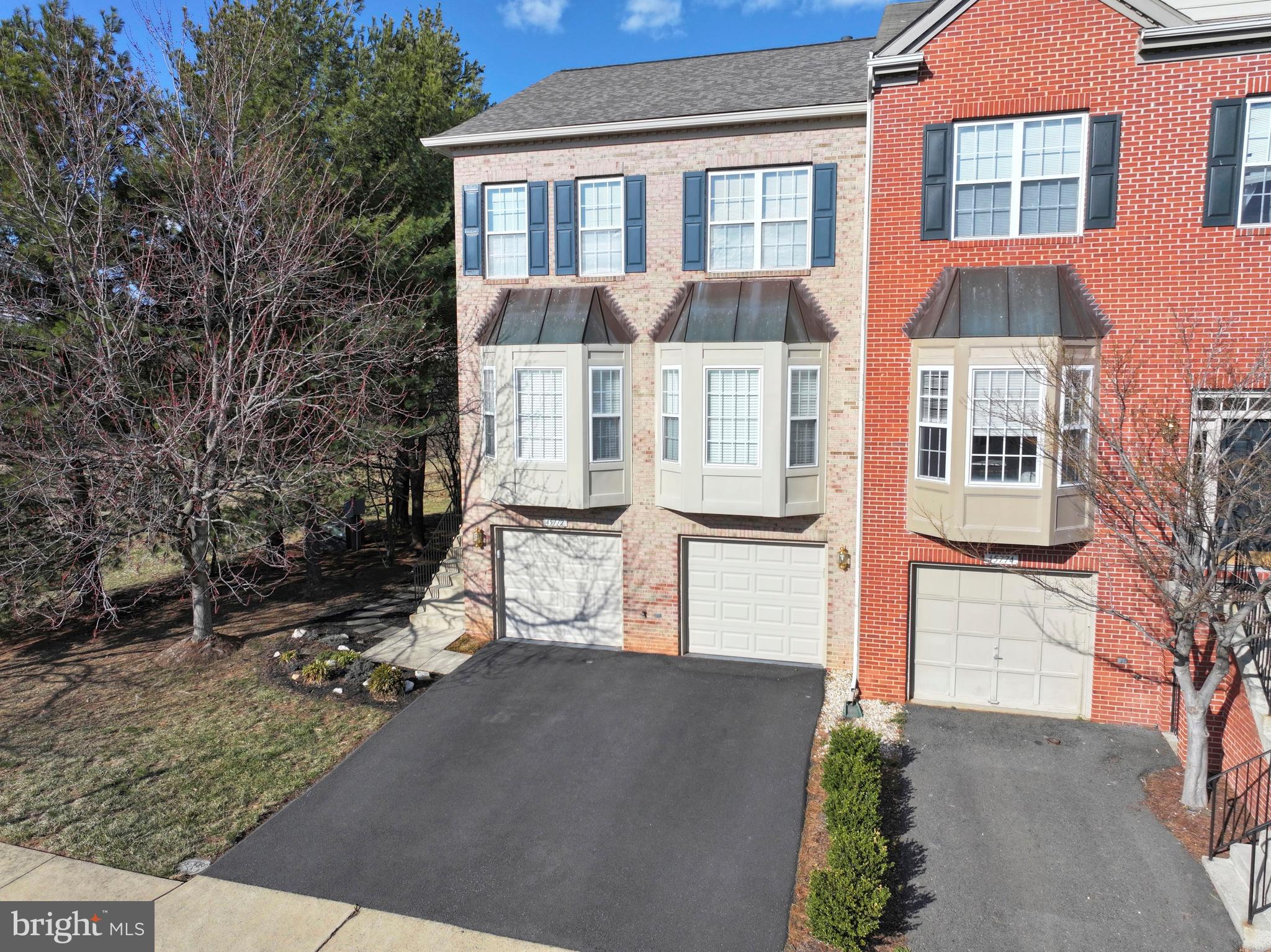 COLONNADE AT DULLES - Residential