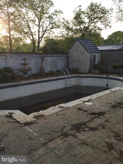 GLEN BURNIE - Residential