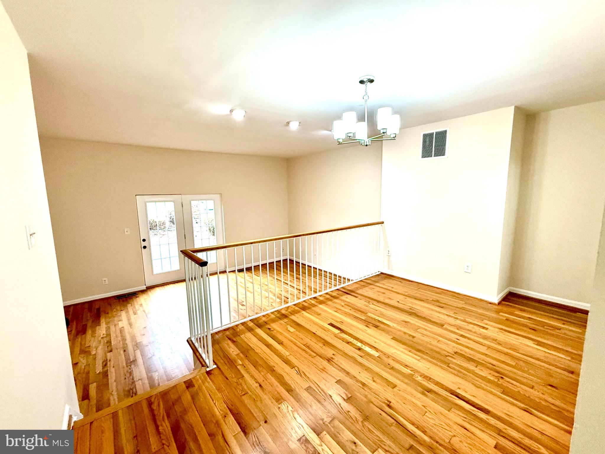 GOLF COURSE SQUARE - Residential Lease