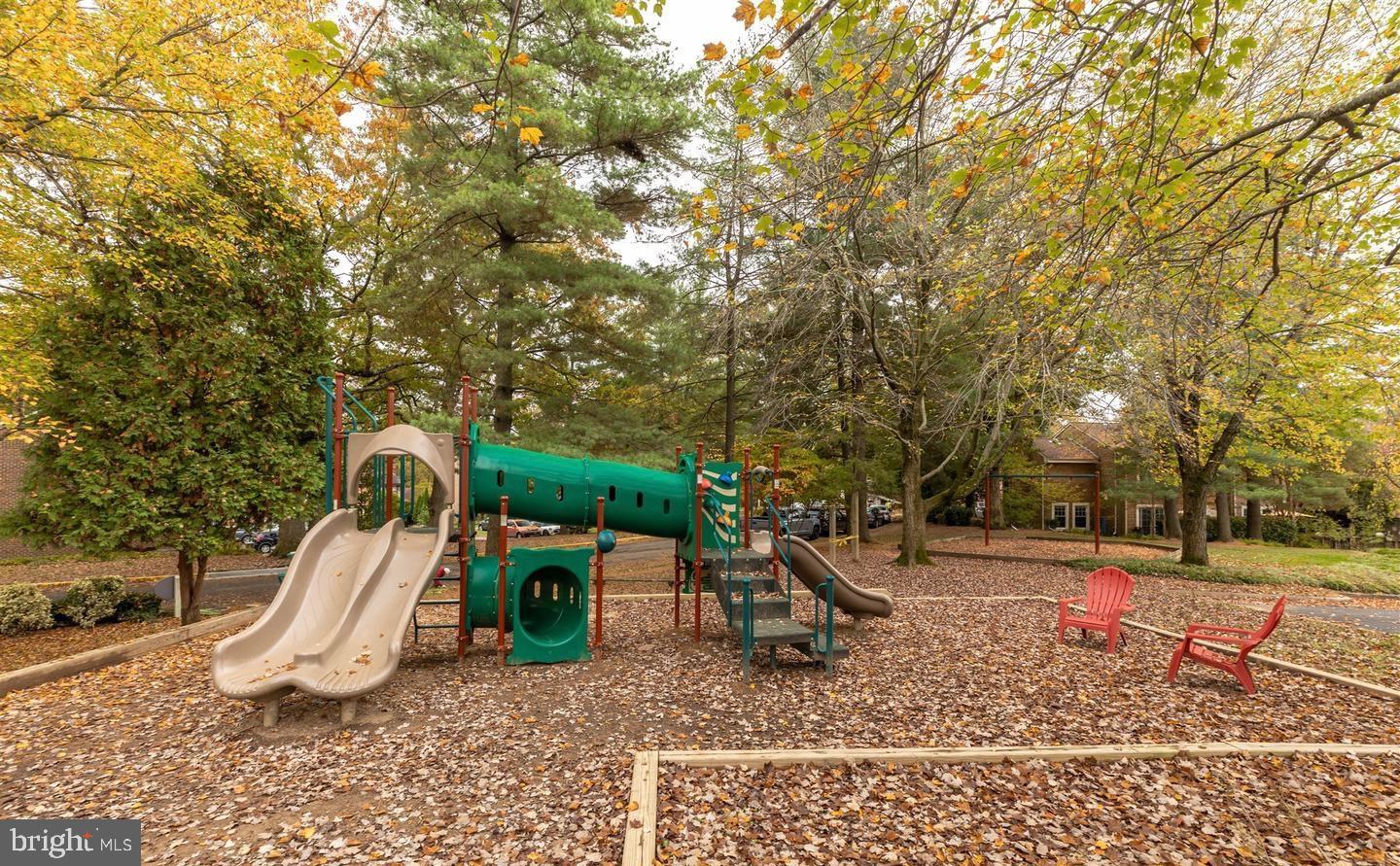 GOLF COURSE SQUARE - Residential Lease