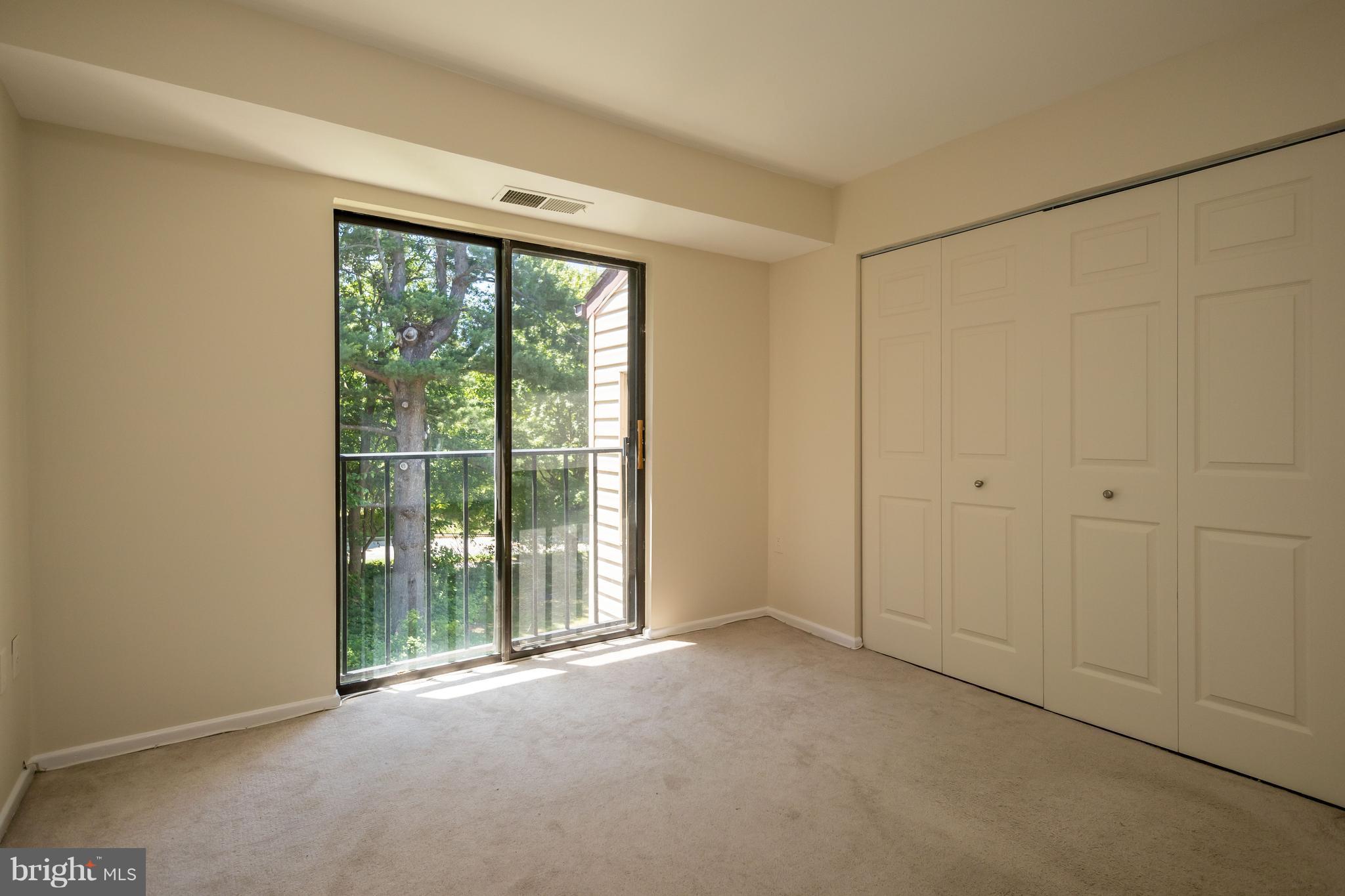 RIVA COMMONS - Residential Lease