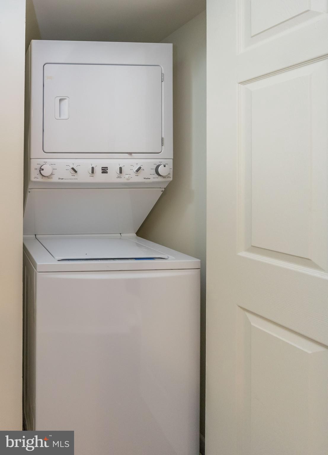 RIVA COMMONS - Residential Lease