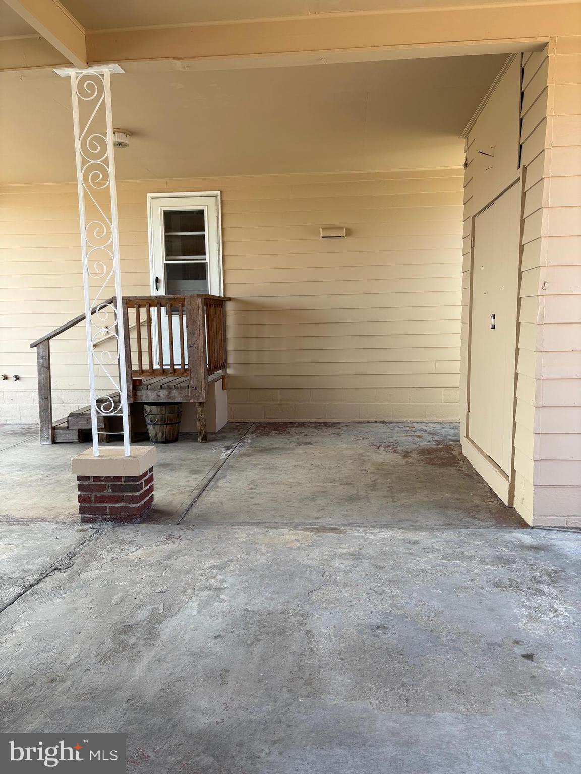 WEESE LAND - Residential