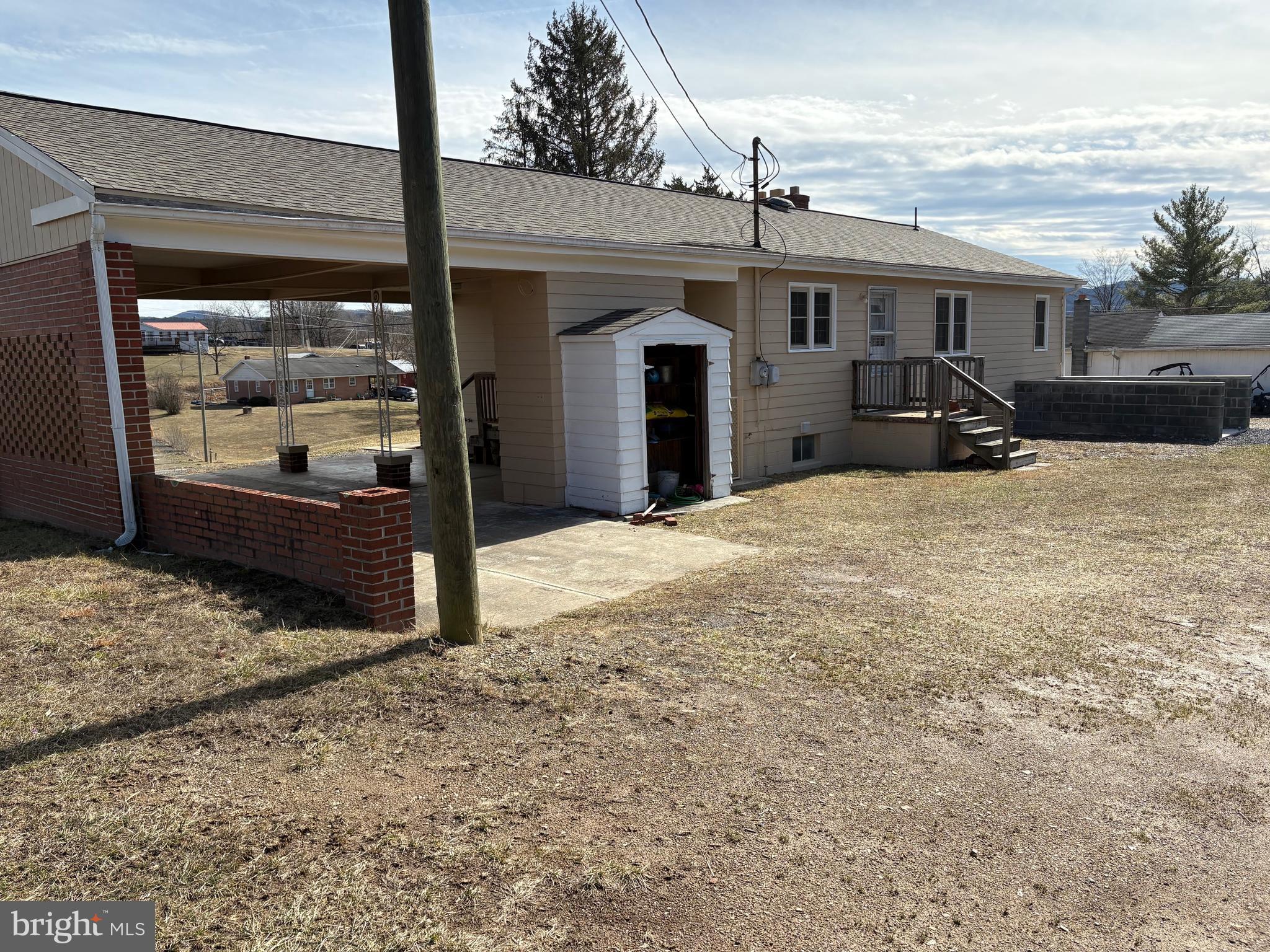 WEESE LAND - Residential