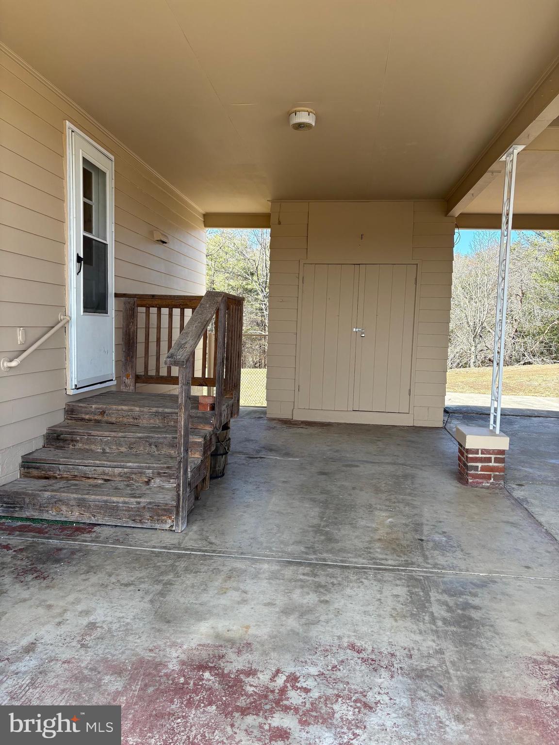 WEESE LAND - Residential