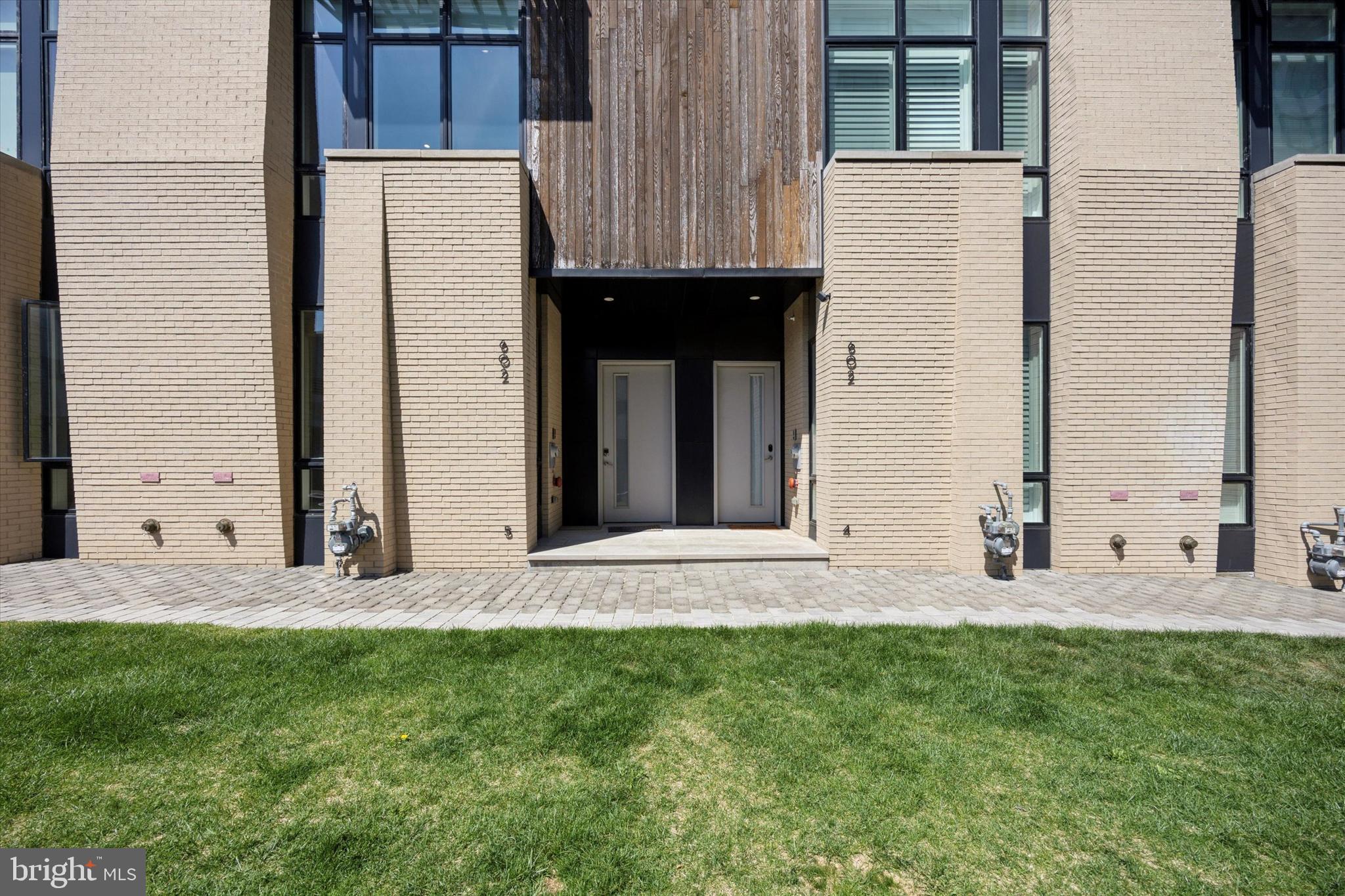 602 N 5TH STREET 5