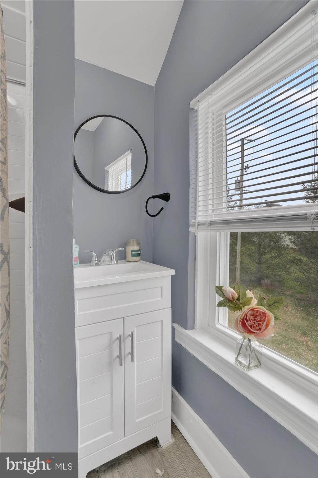 LOGANVILLE - Residential