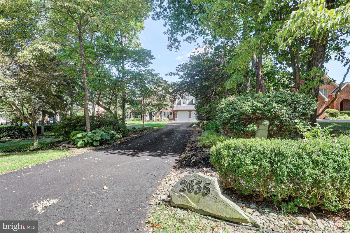 2635 CASTLEGREEN DRIVE