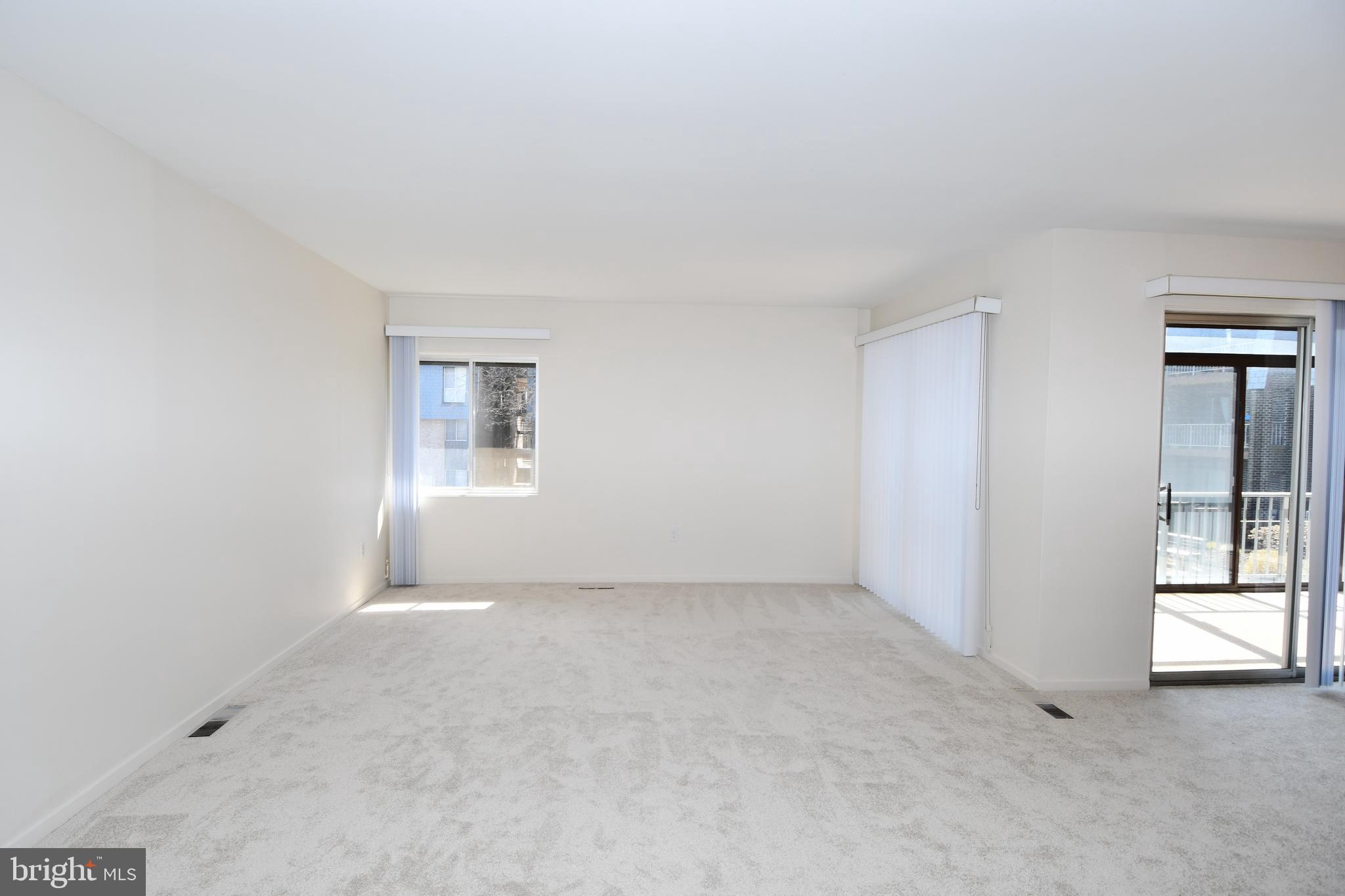 8 STONEHENGE CIRCLE 8-7