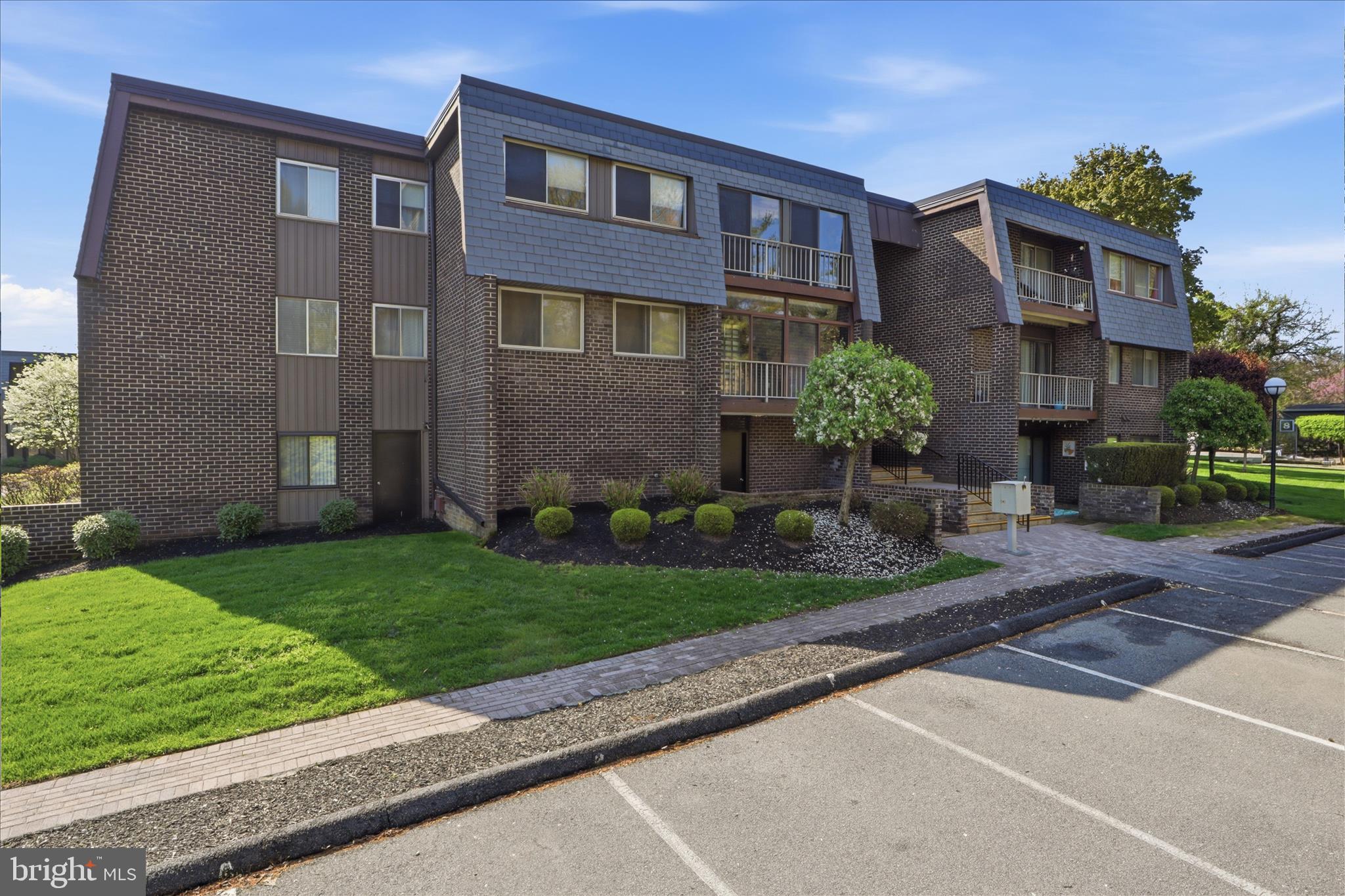 STEVENSON VILLAGE - Residential