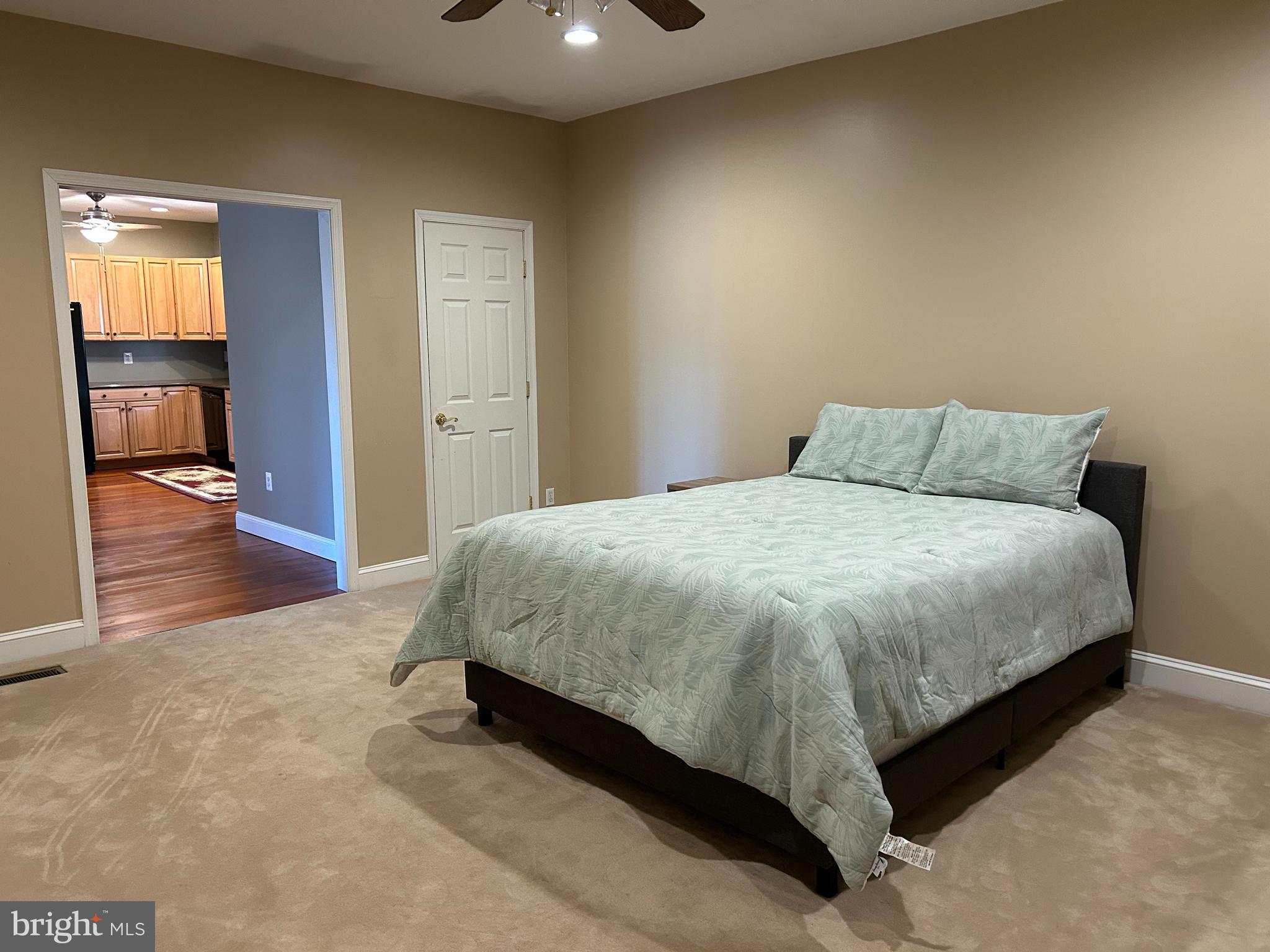 GLENVILLE MANOR - Residential Lease