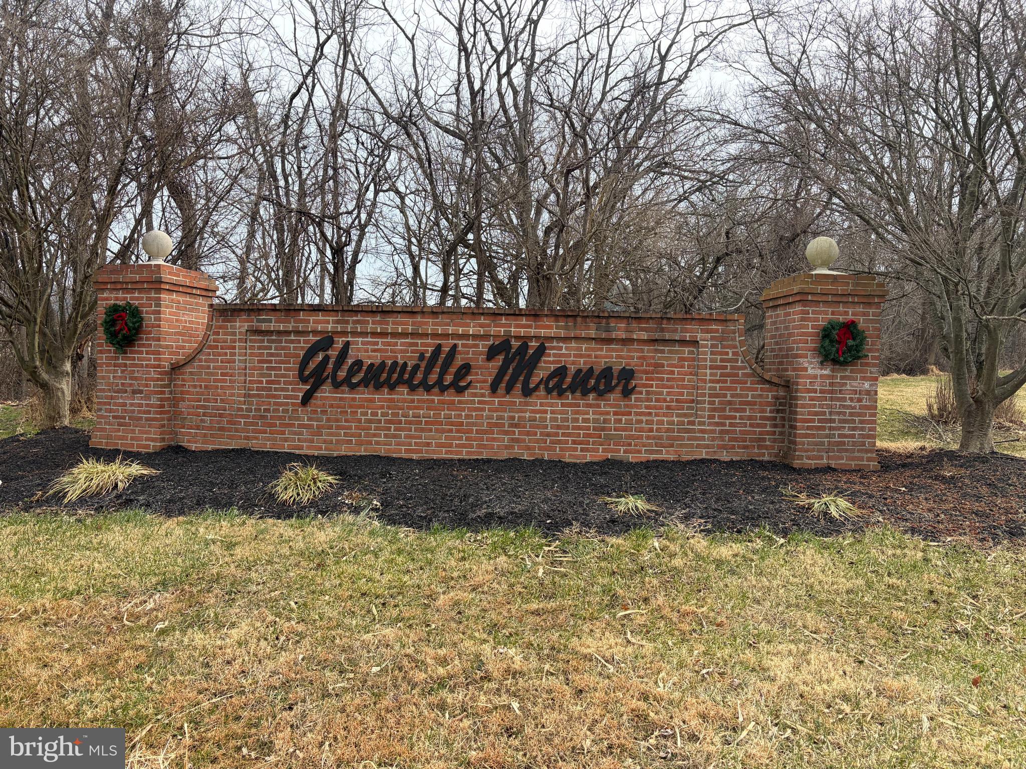 GLENVILLE MANOR - Residential Lease