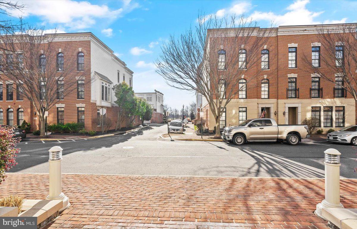 HARBOR POINT EAST CONDO - Residential