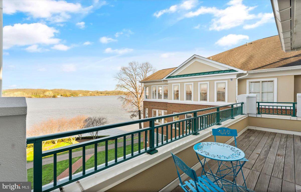 HARBOR POINT EAST CONDO - Residential