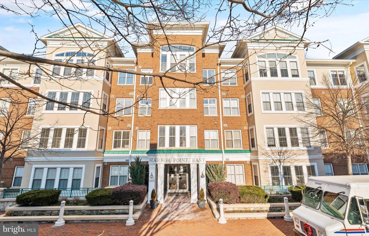 HARBOR POINT EAST CONDO - Residential