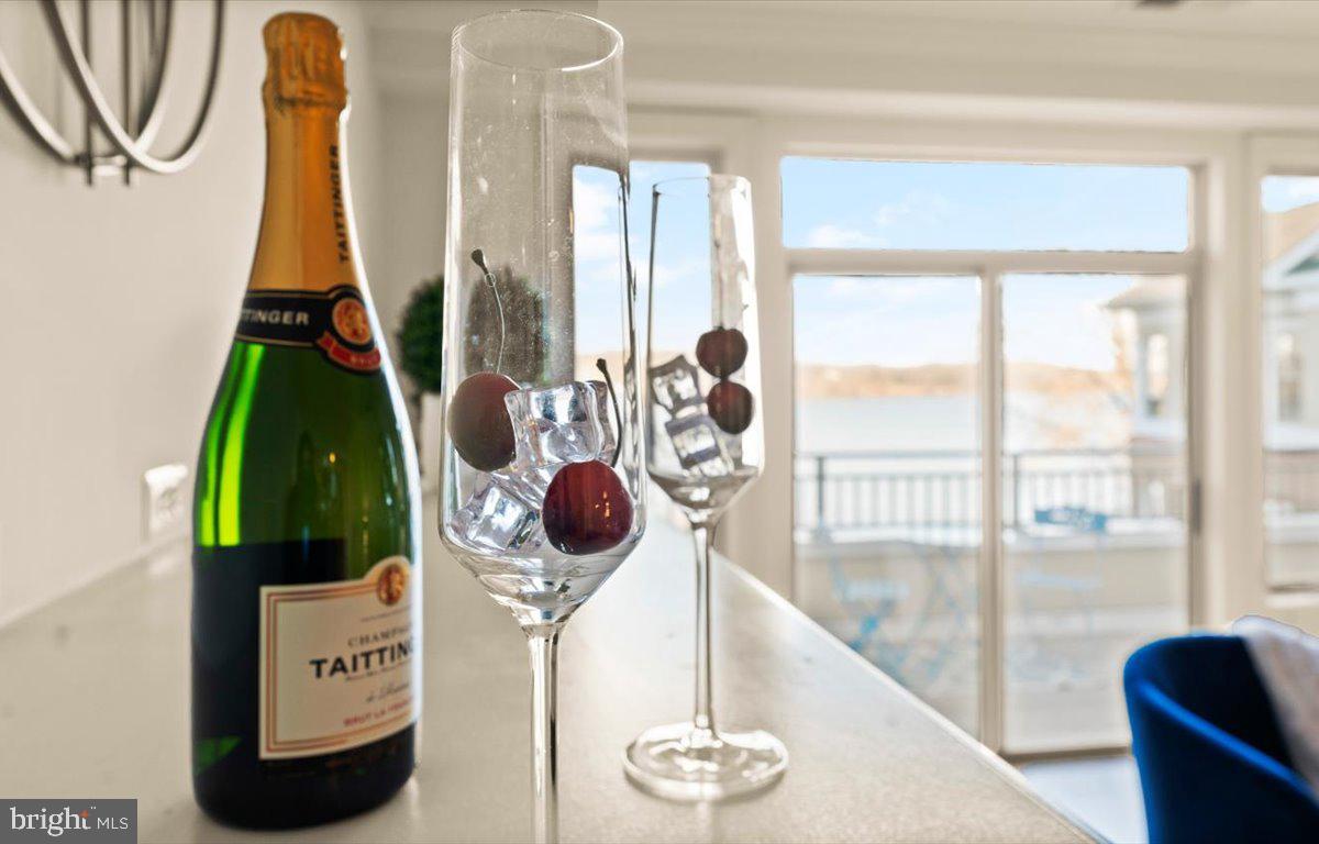 HARBOR POINT EAST CONDO - Residential