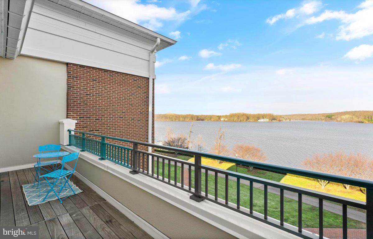 HARBOR POINT EAST CONDO - Residential