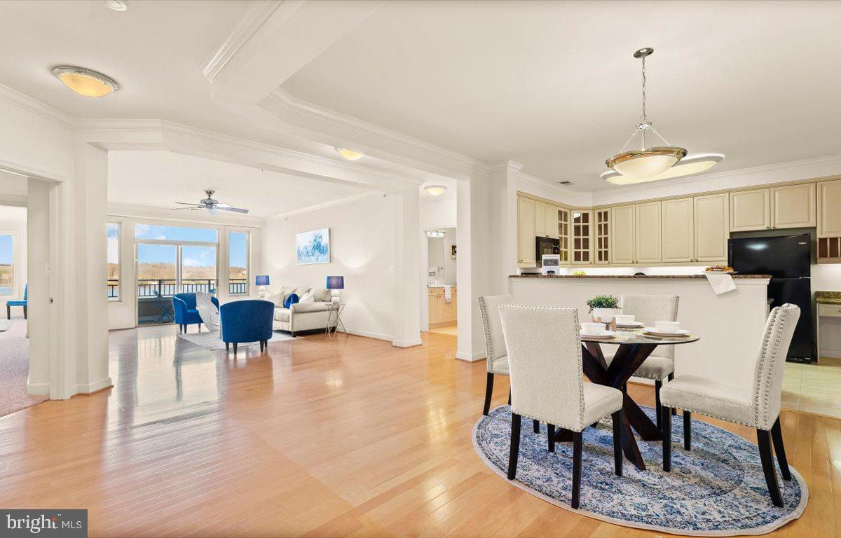 HARBOR POINT EAST CONDO - Residential