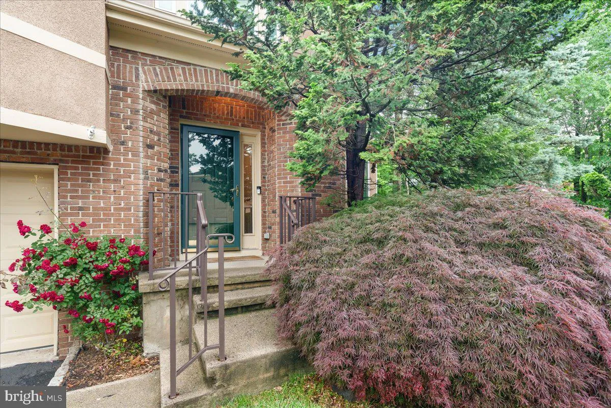 Monmouth Junction, New Jersey 08852, United States, 3 Bedrooms Bedrooms, ,3 BathroomsBathrooms,Residential,Active,155698