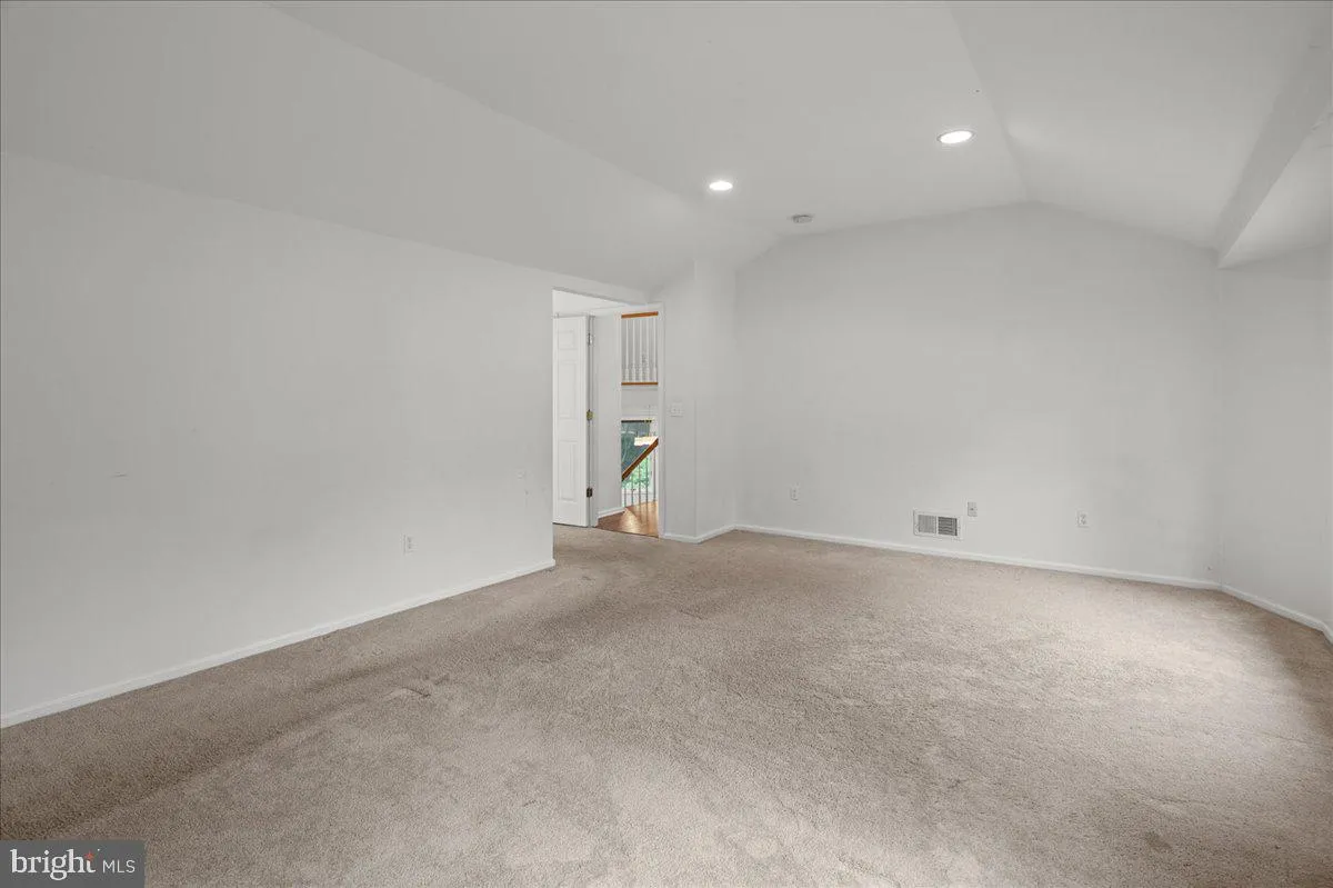 Monmouth Junction, New Jersey 08852, United States, 3 Bedrooms Bedrooms, ,3 BathroomsBathrooms,Residential,Active,155698