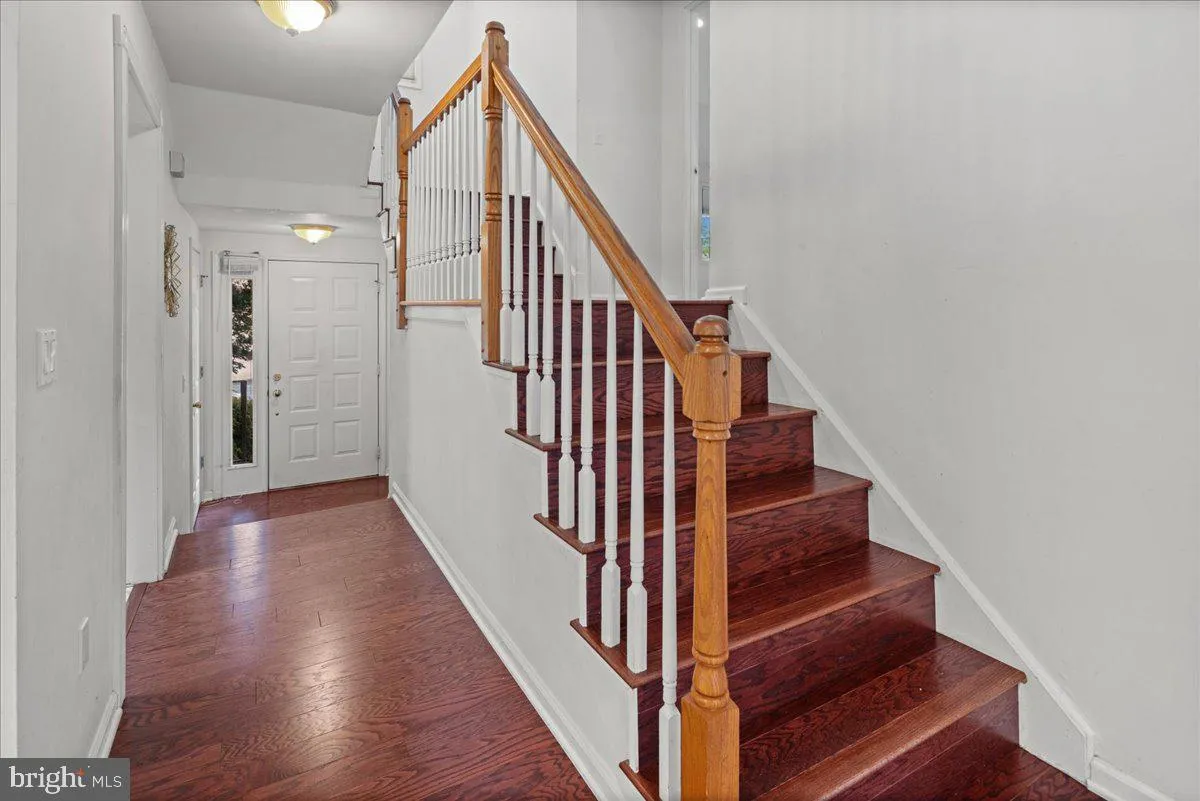 Monmouth Junction, New Jersey 08852, United States, 3 Bedrooms Bedrooms, ,3 BathroomsBathrooms,Residential,Active,155698