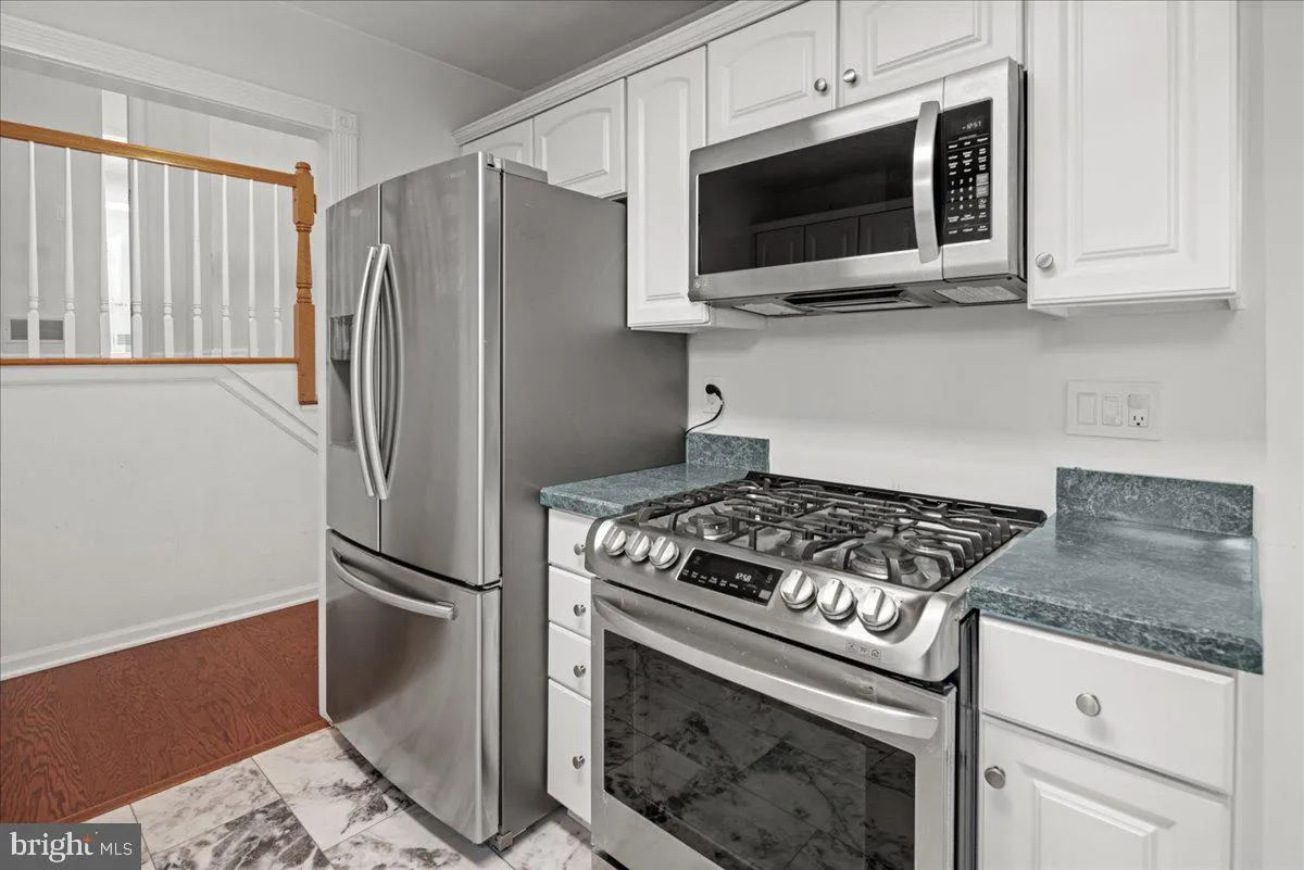 Monmouth Junction, New Jersey 08852, United States, 3 Bedrooms Bedrooms, ,3 BathroomsBathrooms,Residential,Active,155698