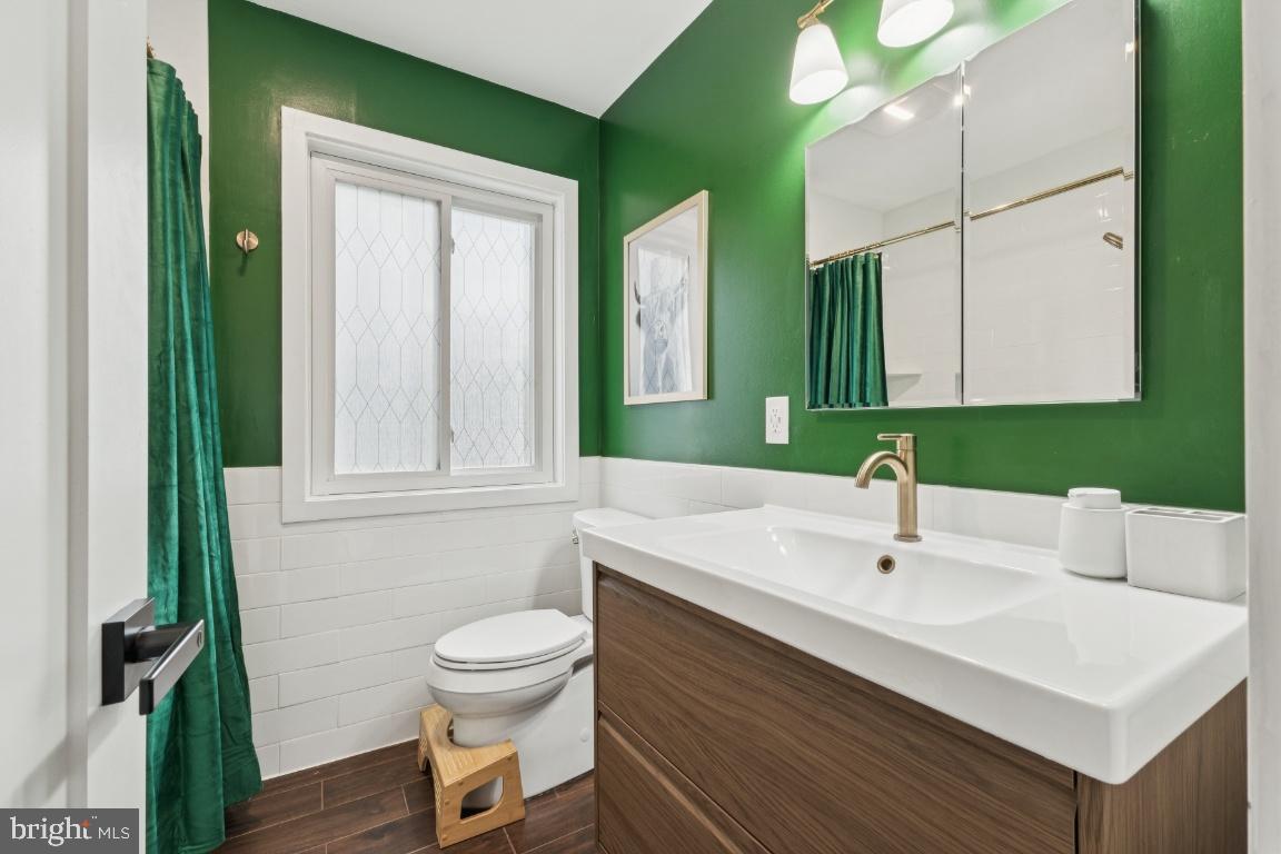 LAKE BRADDOCK - Residential